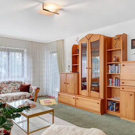 Veronika Heilbock Apartment *